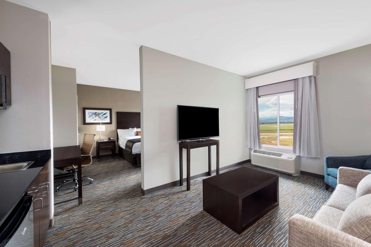 Hampton Inn By Hilton Nashville Airport Century Place Экстерьер фото