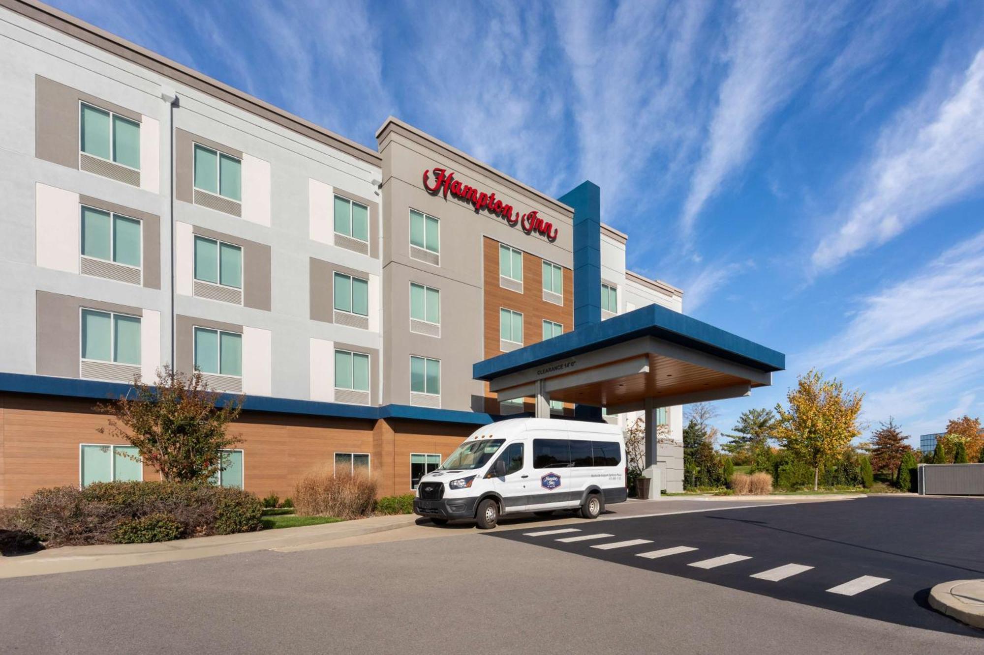 Hampton Inn By Hilton Nashville Airport Century Place Экстерьер фото